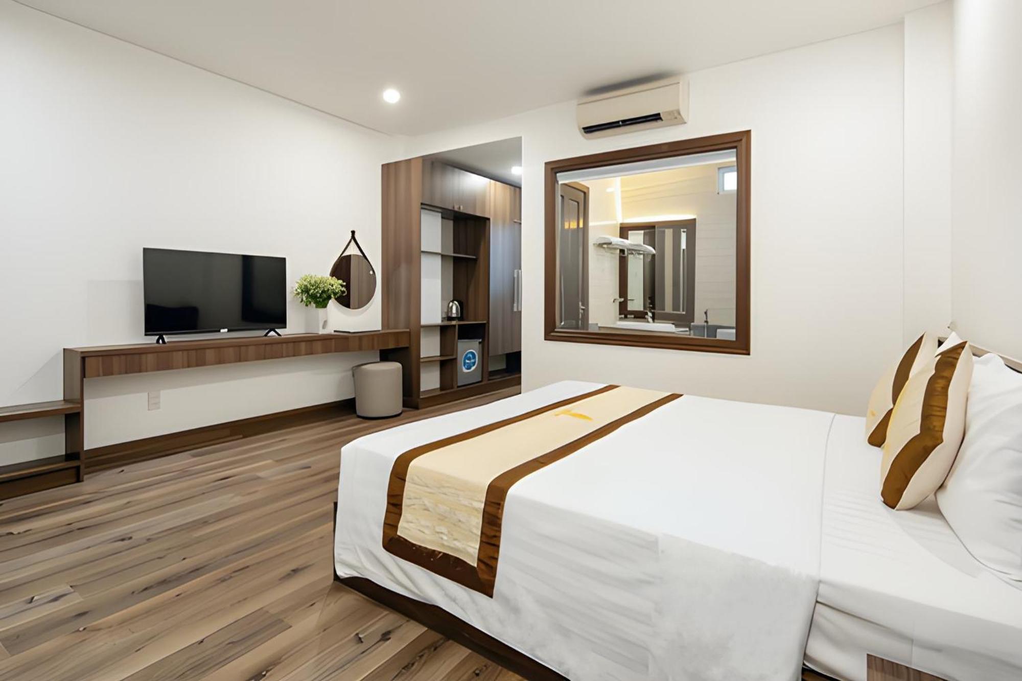 Hoang Linh Riverside Hotel Danang Ngoại thất bức ảnh