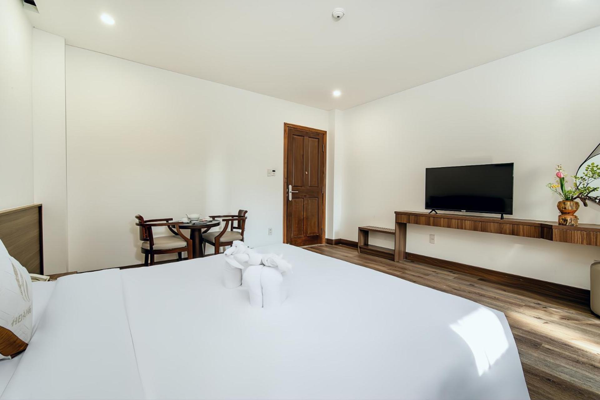 Hoang Linh Riverside Hotel Danang Ngoại thất bức ảnh