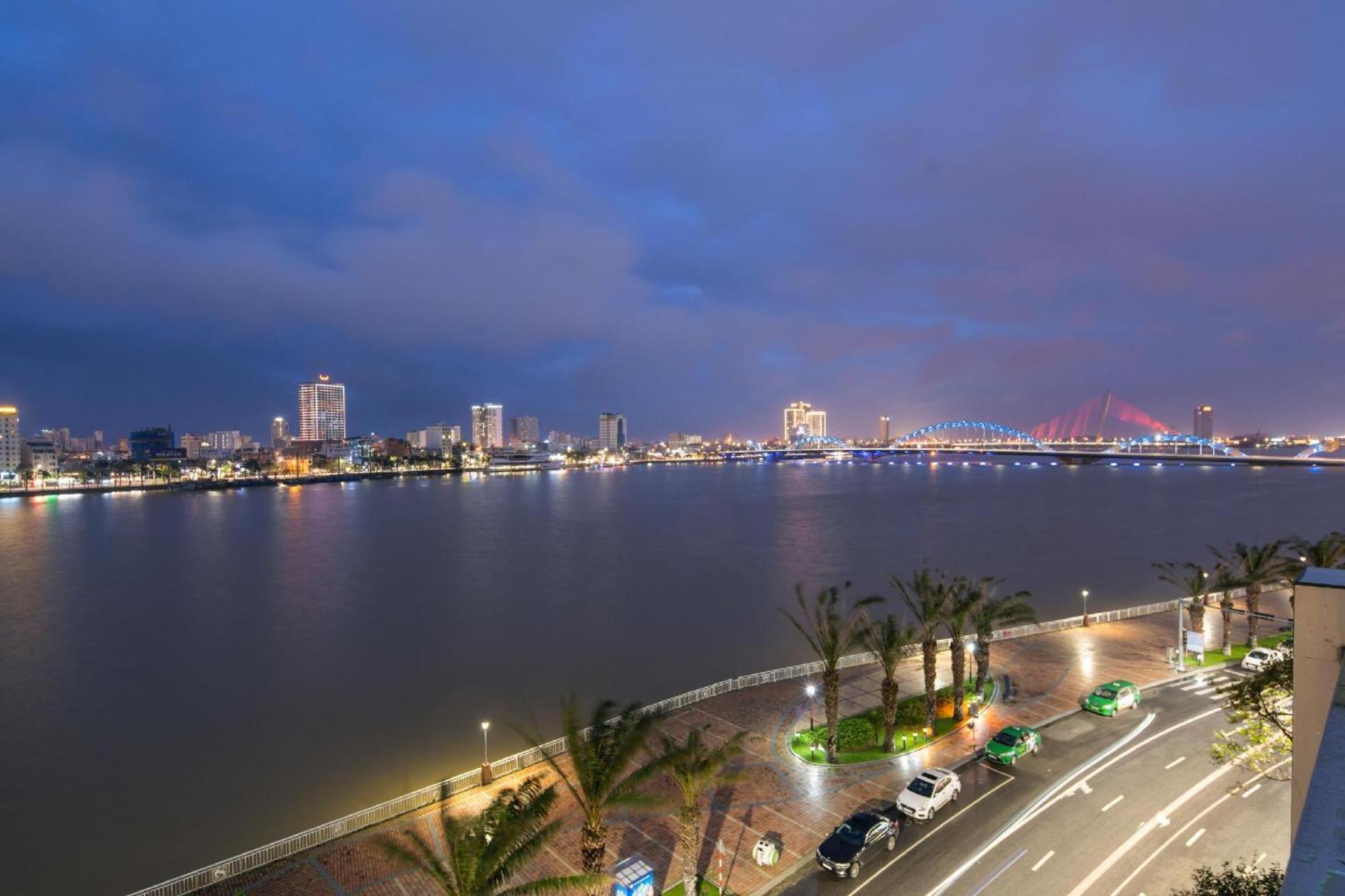 Hoang Linh Riverside Hotel Danang Ngoại thất bức ảnh